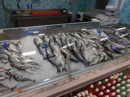魚売り場.jpg